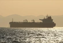 Deal Mengejutkan: AS Tahan Serangan, Iran Izinkan Selat Hormuz Dibuka di Bawah Militer