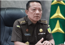 Siapa Sebenarnya Febrie Adriansyah?